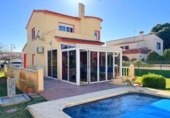 Chalet independiente con terreno en venta en la España, Dénia, ref: TR414874 foto