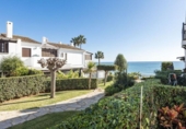 Village house for sale on España, Estepona, ref: TR414877 photo