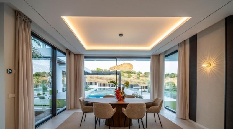 Málaga - Estepona - 1182m2
