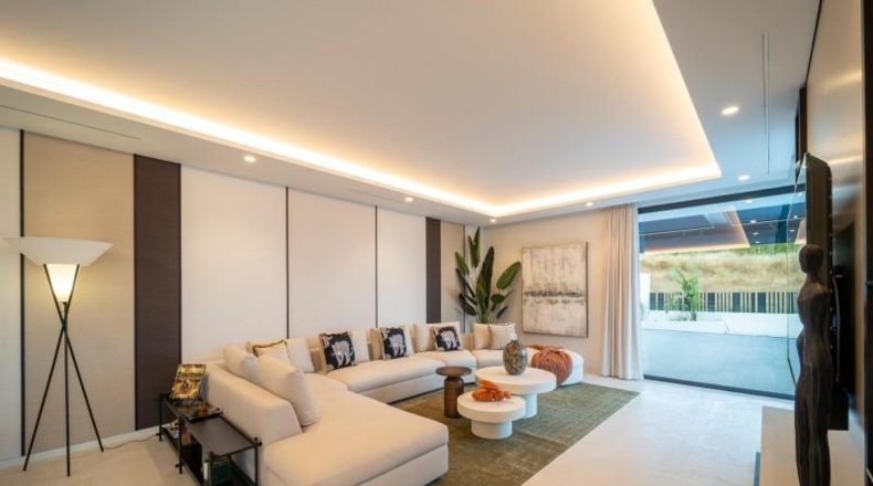 Málaga - Estepona - 1182m2