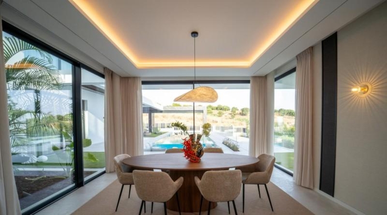 Málaga - Estepona - 1182m2