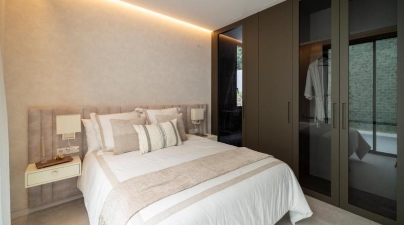 Málaga - Estepona - 1182m2