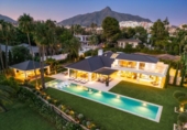 Xalet independent amb terreny en venda a la España, Marbella, ref.: TR326966 foto