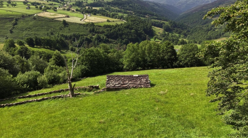 Cantàbria - San Pedro del Romeral - 8000m2