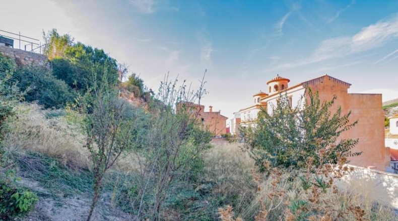 Granada - Vélez de Benaudalla - 1200m2