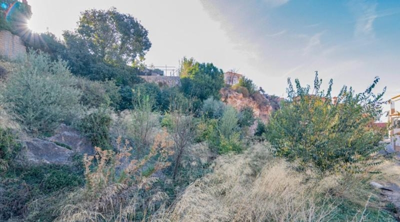 Granada - Vélez de Benaudalla - 1200m2