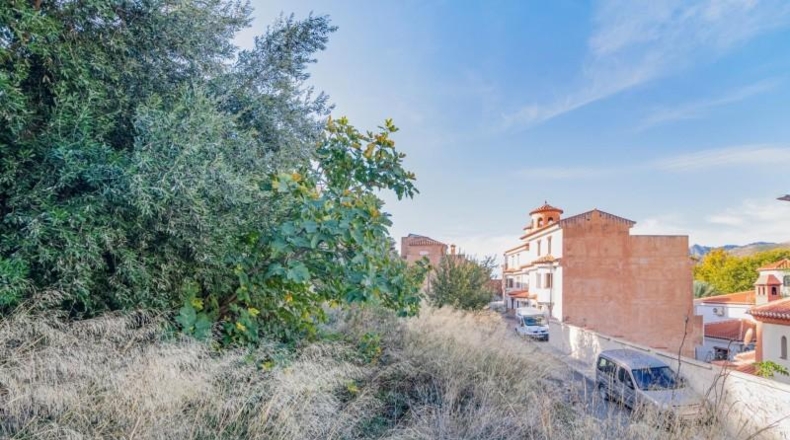 Granada - Vélez de Benaudalla - 1200m2