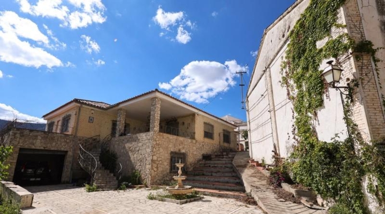 Granada - Íllora - 2043m2