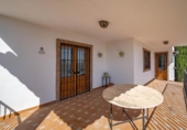 Chalet independiente con terreno en venta en la España, Gabia Grande, ref: TR414962 foto