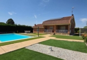 Chalet independiente con terreno en venta en la España, Nuevo Baztán, ref: TR404554 foto