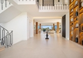 Chalet independiente con terreno en venta en la España, Marbella, ref: TR309819 foto