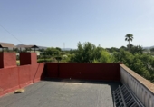 Chalet independiente con terreno en venta en Villena ref: TR414934 foto