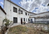 Chalet independiente con terreno en venta en Las Ventas con Peña Aguilera ref: TR414935 foto