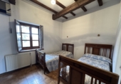Chalet independiente con terreno en venta en Las Ventas con Peña Aguilera ref: TR414935 foto