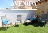 Отдельно стоящий дом с участком на продажу в городе Oropesa del Mar Фото