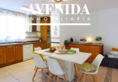 Отдельно стоящий дом с участком на продажу в городе Oropesa del Mar Фото