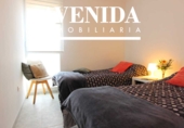 Отдельно стоящий дом с участком на продажу в городе Oropesa del Mar Фото