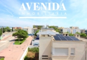 Отдельно стоящий дом с участком на продажу в городе Oropesa del Mar Фото