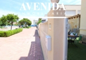 Отдельно стоящий дом с участком на продажу в городе Oropesa del Mar Фото