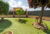 Chalet independiente con terreno en venta en la España, Móra d'Ebre, ref: TR414948 foto