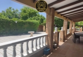 Chalet independiente con terreno en venta en La Guardia de Jaén ref: TR414969 foto