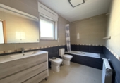 Chalet independiente con terreno en venta en Lloret de Mar ref: TR414965 foto
