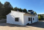 Chalet independiente con terreno en venta en la España, Chelva, ref: TR414999 foto
