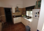 Chalet independiente con terreno en venta en la España, Chelva, ref: TR414999 foto