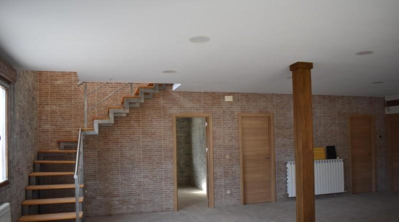 Burgos - Barrio de Bricia - 1910m2