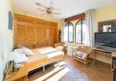 Chalet independiente con terreno en venta en la España, Albolote, ref: TR415058 foto