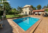 Chalet independiente con terreno en venta en la España, Villa de Otura, ref: TR415060 foto