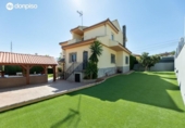 Chalet independiente con terreno en venta en la España, Villa de Otura, ref: TR415060 foto