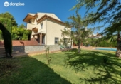 Chalet independiente con terreno en venta en la España, Villa de Otura, ref: TR415060 foto