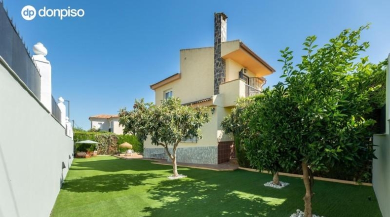 Гранада - Villa de Otura - 872m2