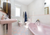 Chalet independiente con terreno en venta en la España, Villa de Otura, ref: TR415060 foto