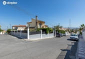 Chalet independiente con terreno en venta en la España, Villa de Otura, ref: TR415060 foto