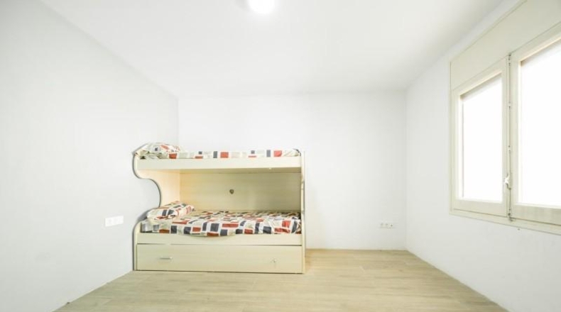 Barcelona - Sant Hipòlit de Voltregà - 410m2