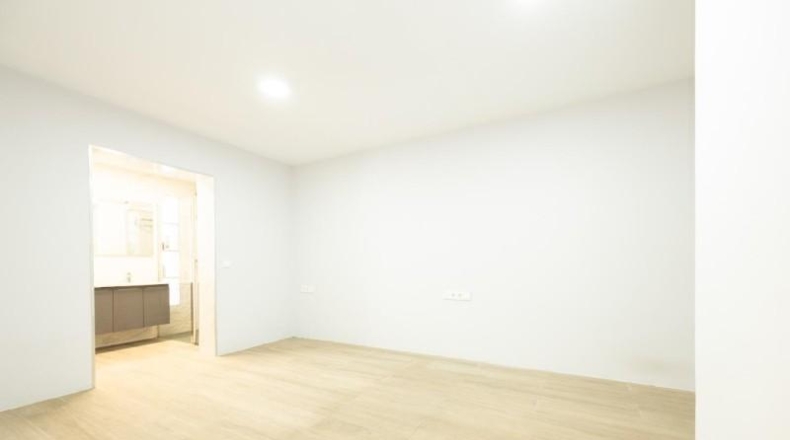 Barcelona - Sant Hipòlit de Voltregà - 410m2