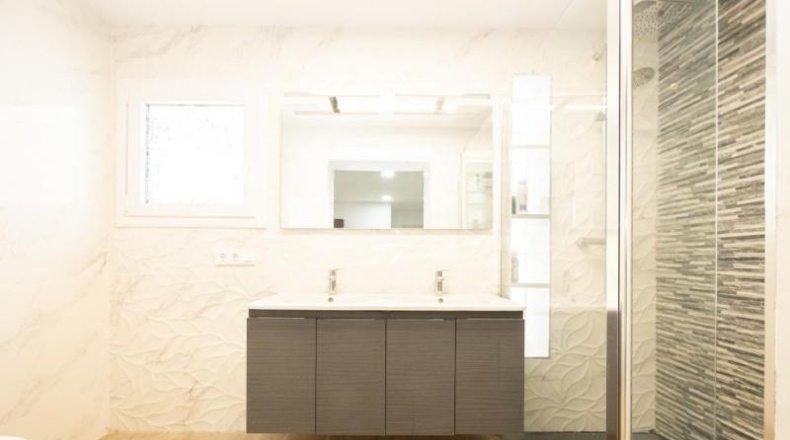 Barcelona - Sant Hipòlit de Voltregà - 410m2