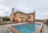 Chalet independiente con terreno en venta en la España, Villa de Otura, ref: TR415057 foto