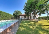 Chalet independiente con terreno en venta en la España, Espartinas, ref: TR411561 foto