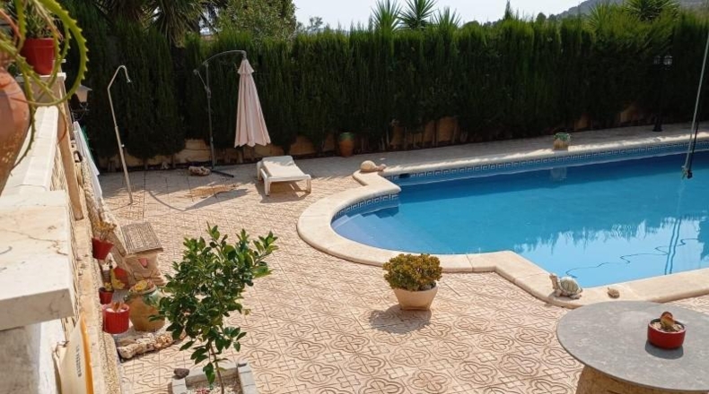 Alicante - Novelda - 566m2