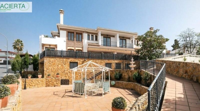 Granada - Huétor Vega - 912m2