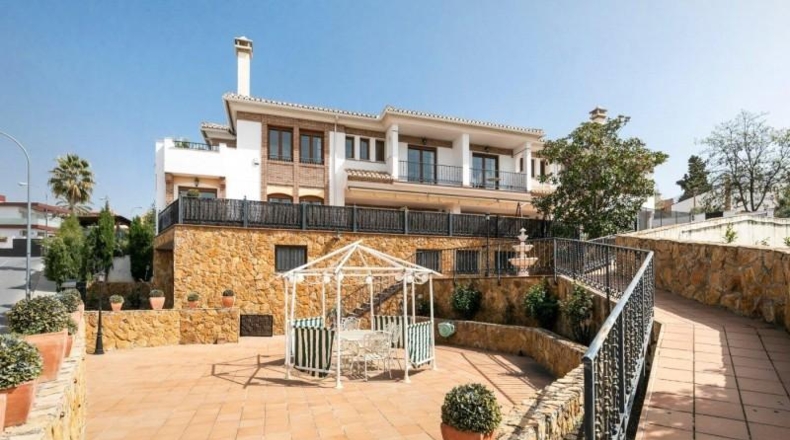 Granada - Huétor Vega - 912m2