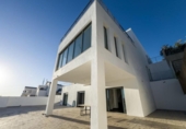 Chalet independiente con terreno en venta en la España, La Zubia, ref: TR363940 foto