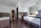 Chalet independiente con terreno en venta en la España, La Zubia, ref: TR363940 foto