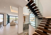 Chalet independiente con terreno en venta en la España, Estepona, ref: TR264243 foto