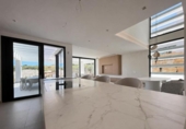Chalet independiente con terreno en venta en la España, Estepona, ref: TR264243 foto