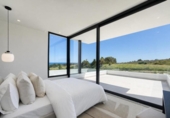 Chalet independiente con terreno en venta en la España, Estepona, ref: TR264243 foto