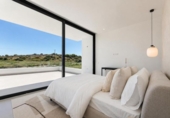Chalet independiente con terreno en venta en la España, Estepona, ref: TR264243 foto